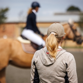INITIATION A L’ÉQUITATION